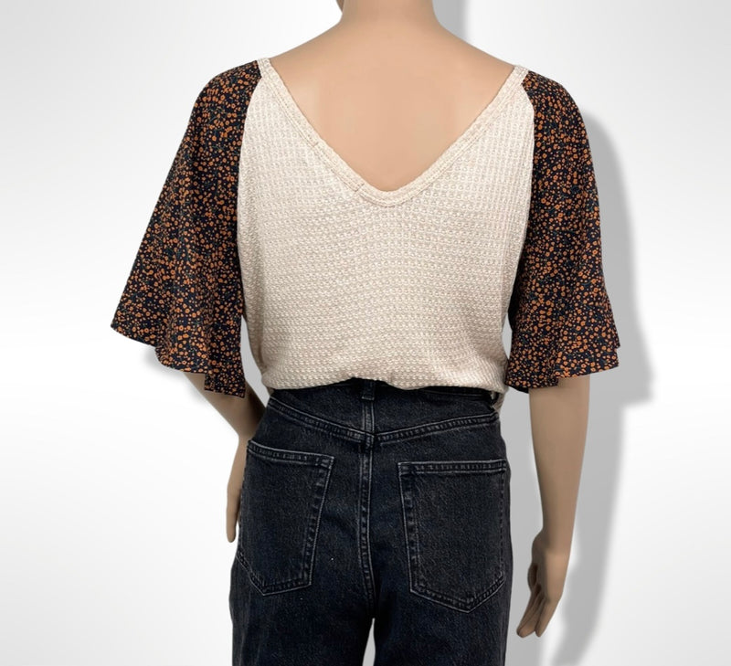 Waffle With Print Sleeve Contrast Knotted Top